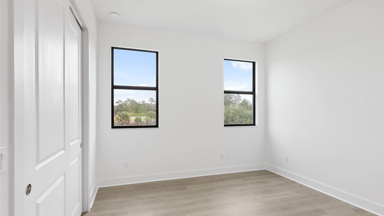 5760 SW Green Island Trail