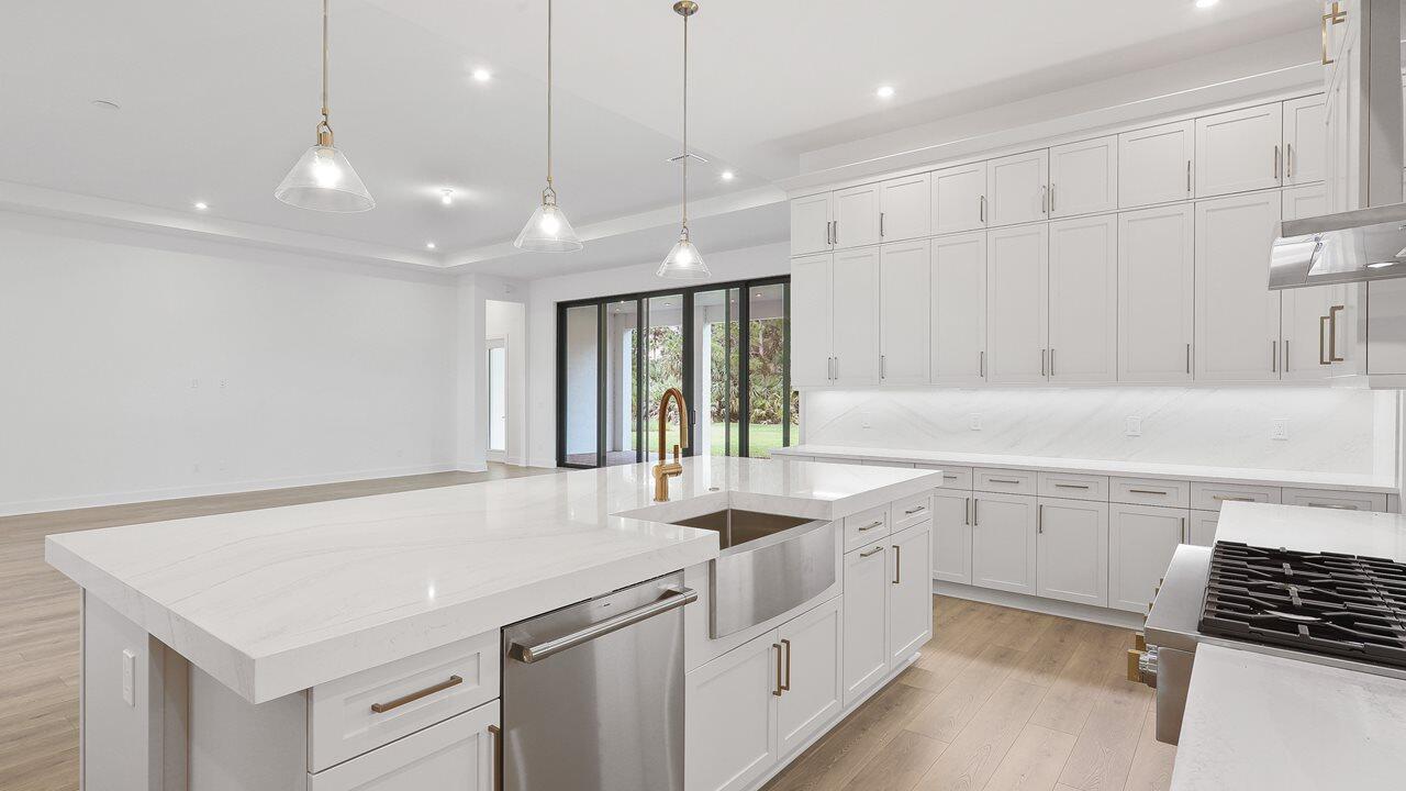 5760 SW Green Island Trail