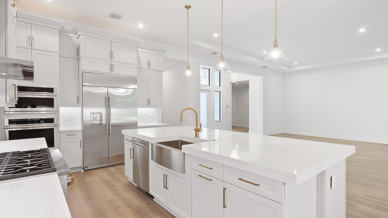 5760 SW Green Island Trail