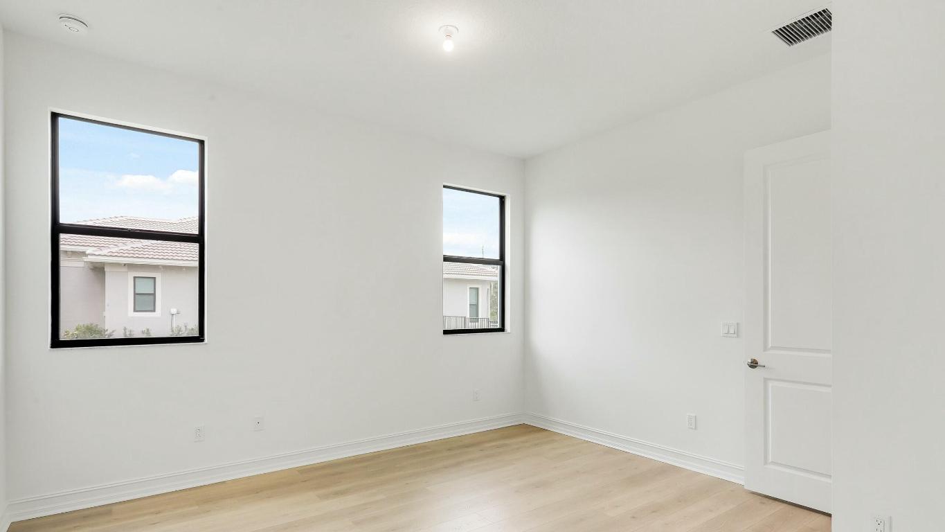 5118 SW Pomegranate Way