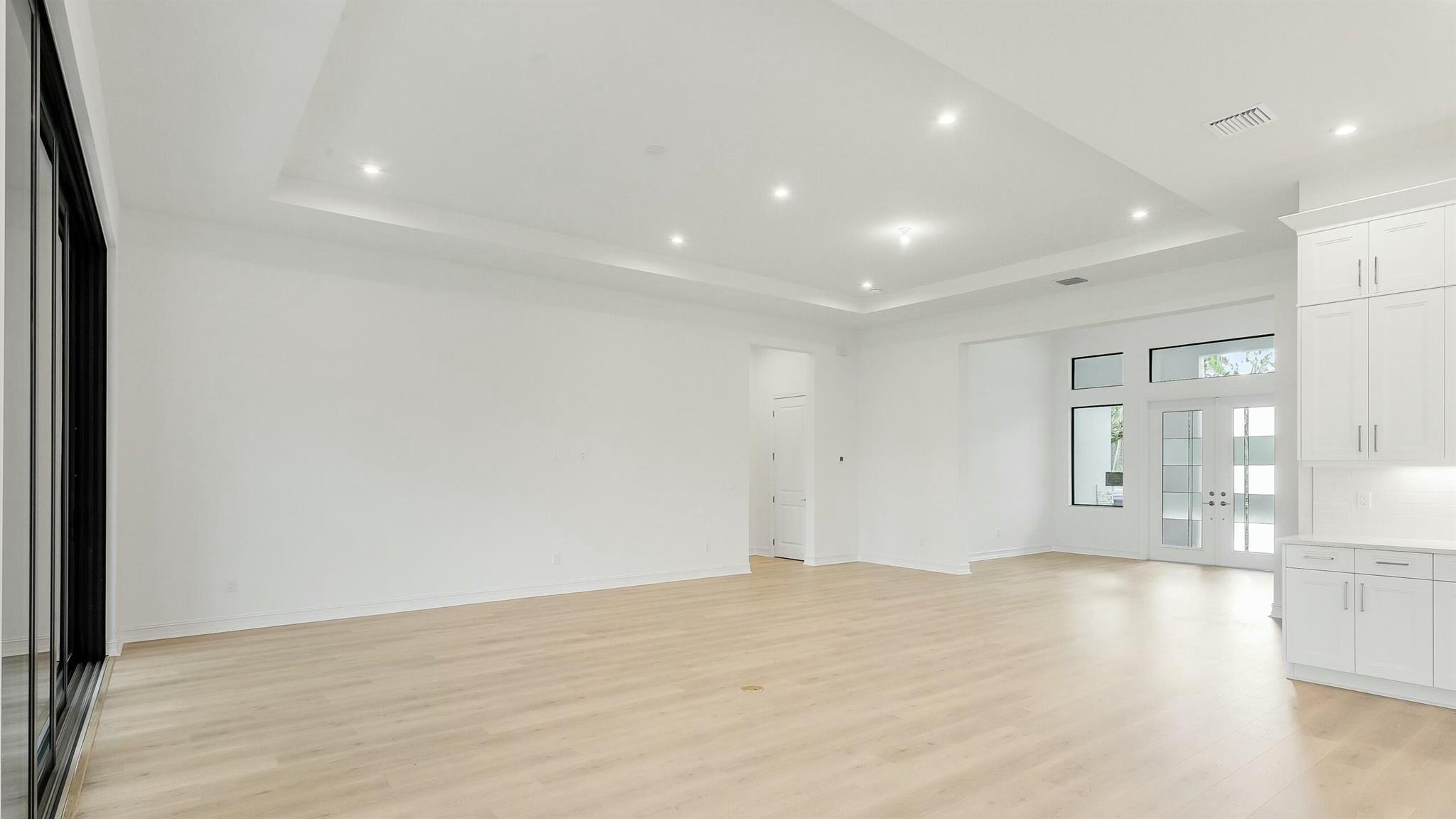 5118 SW Pomegranate Way