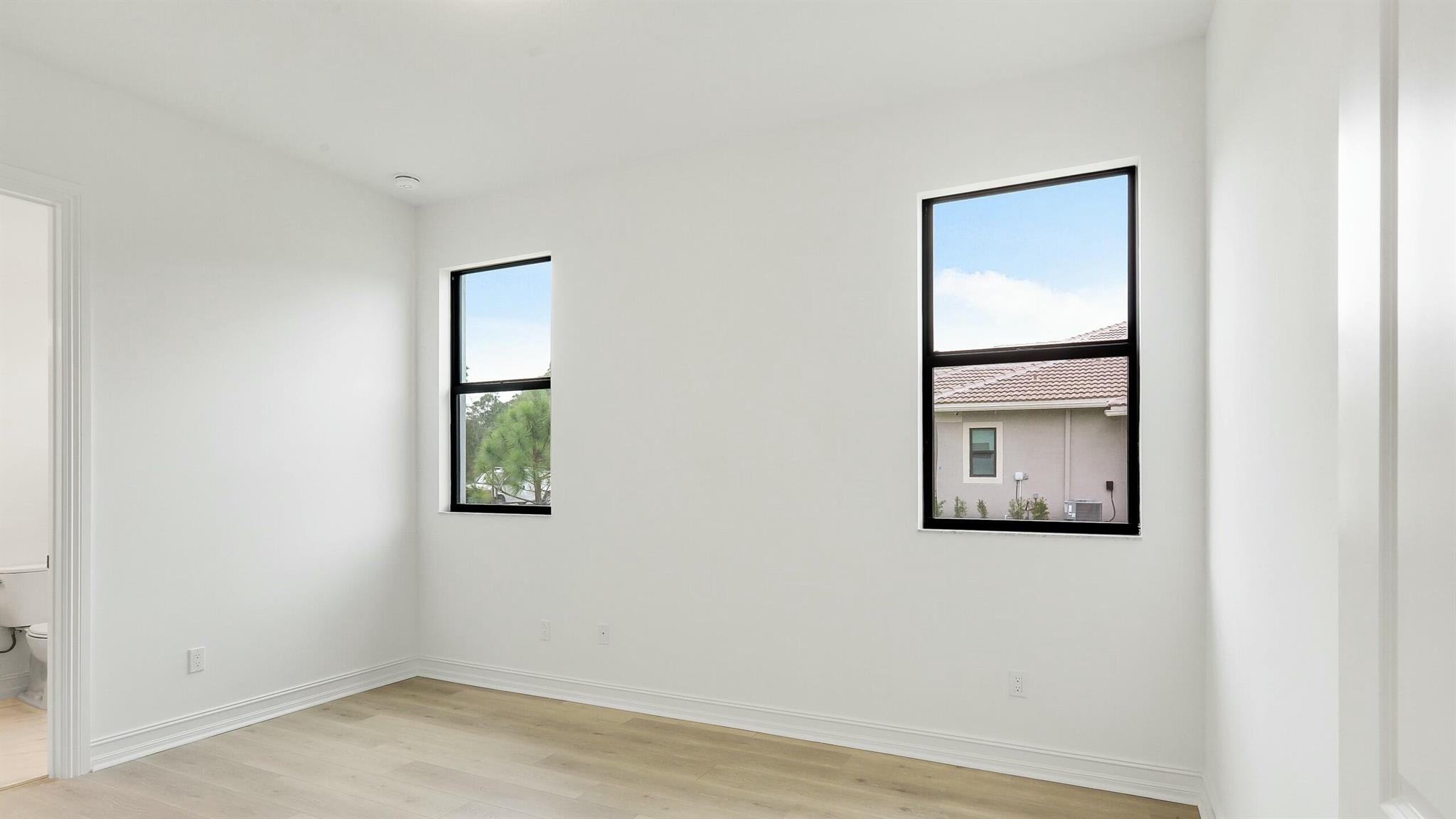 5118 SW Pomegranate Way