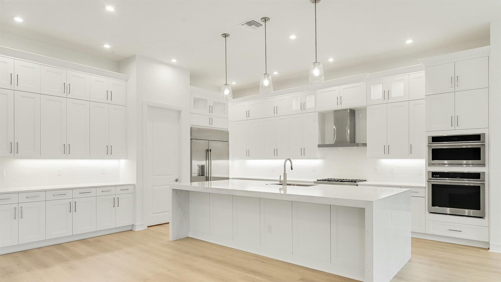 5118 SW Pomegranate Way