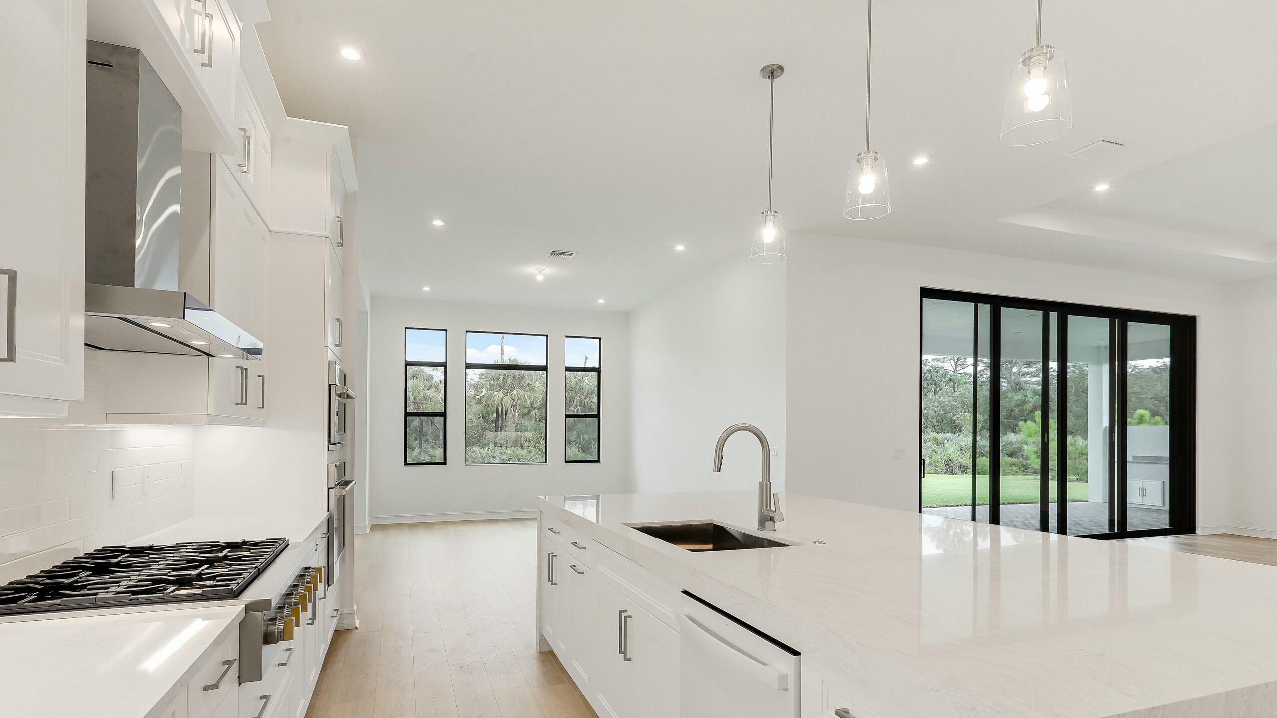 5118 SW Pomegranate Way