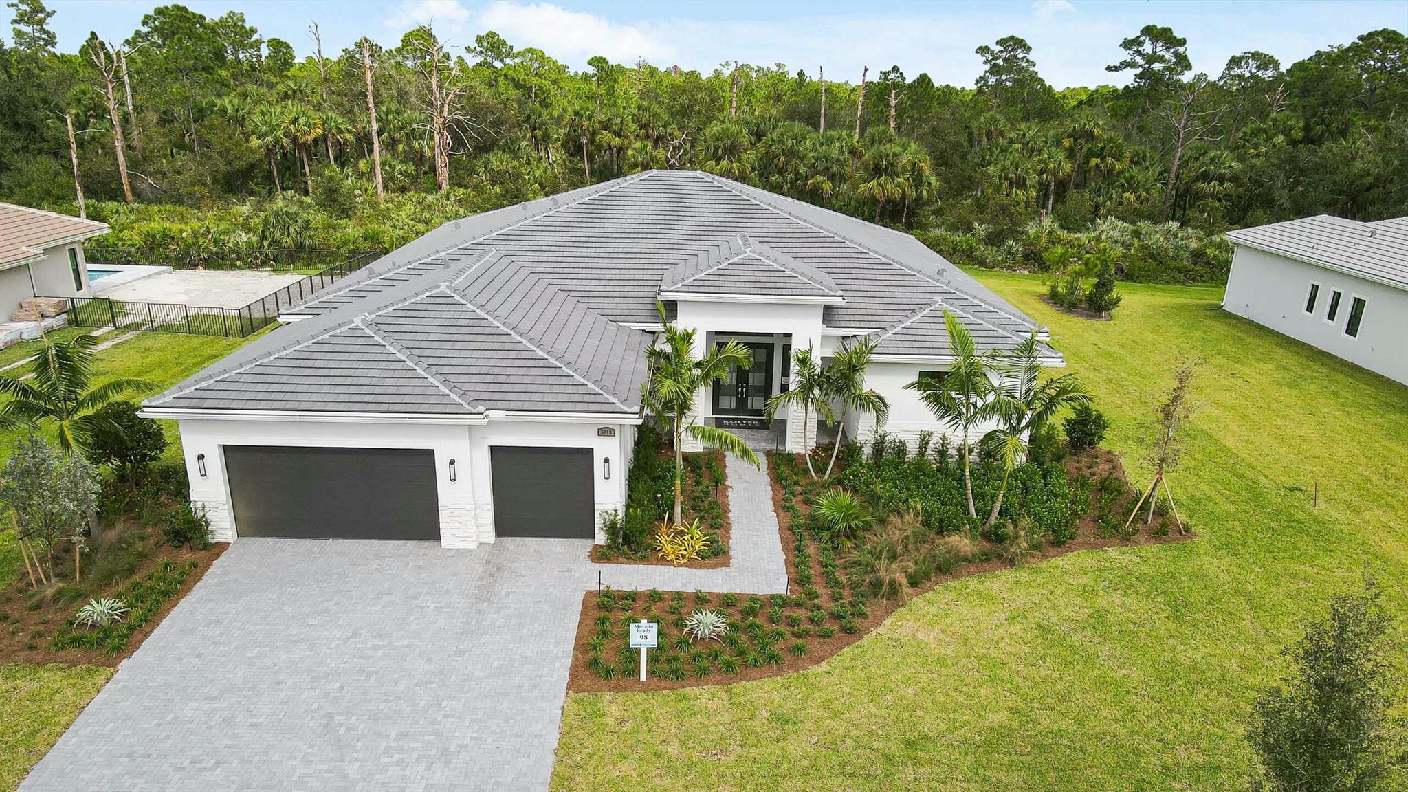 5118 SW Pomegranate Way