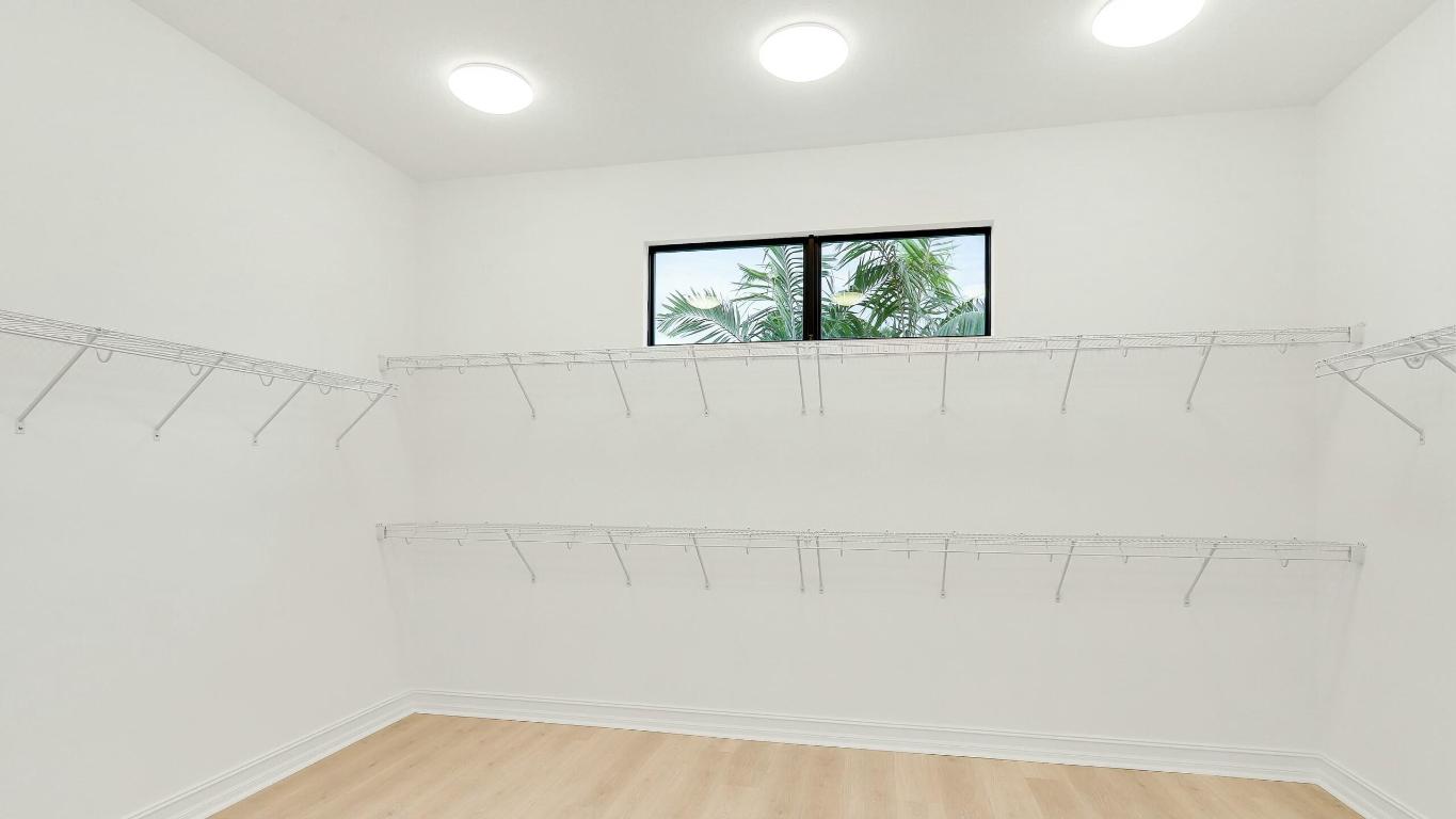 5118 SW Pomegranate Way