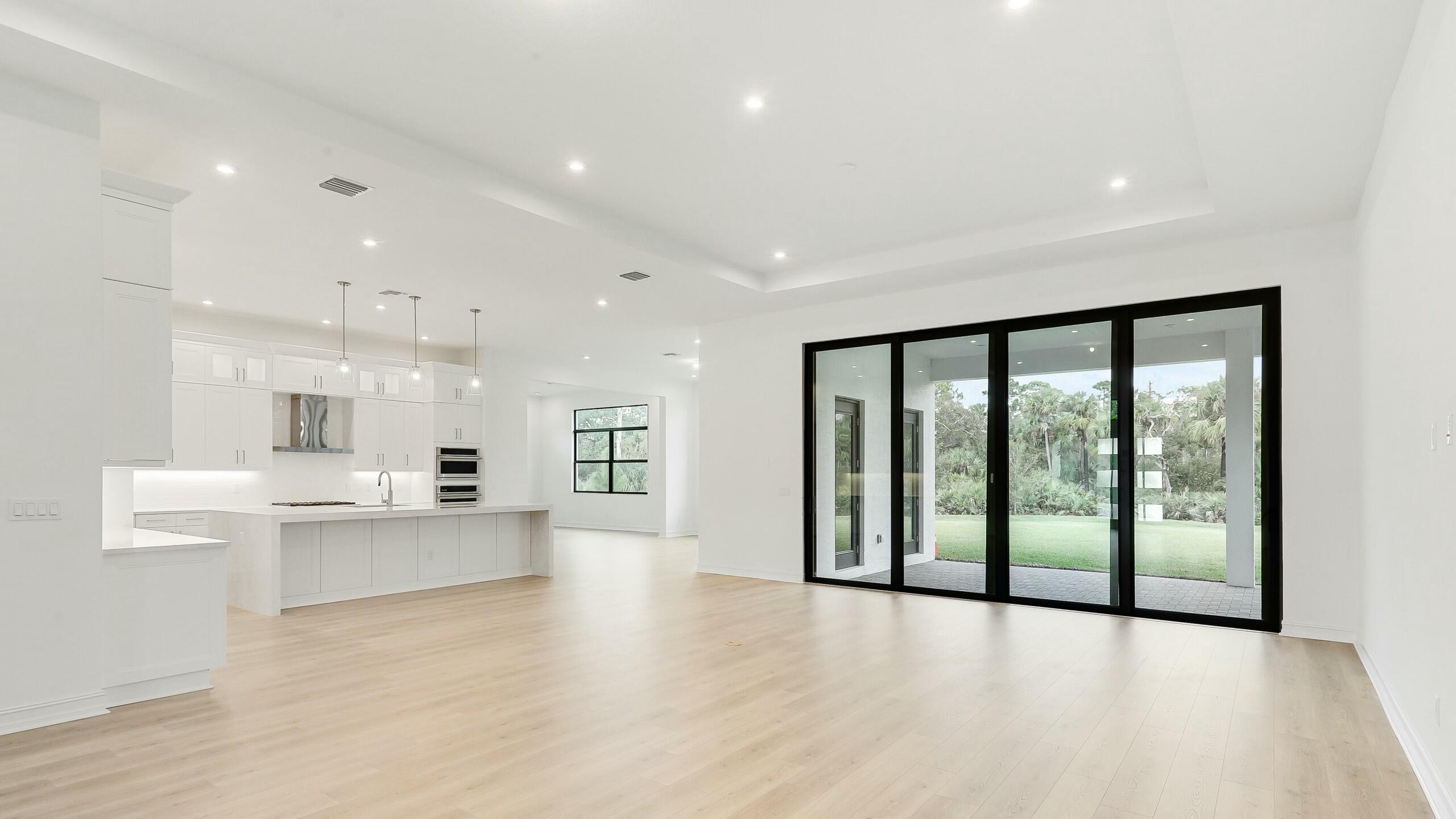 5118 SW Pomegranate Way
