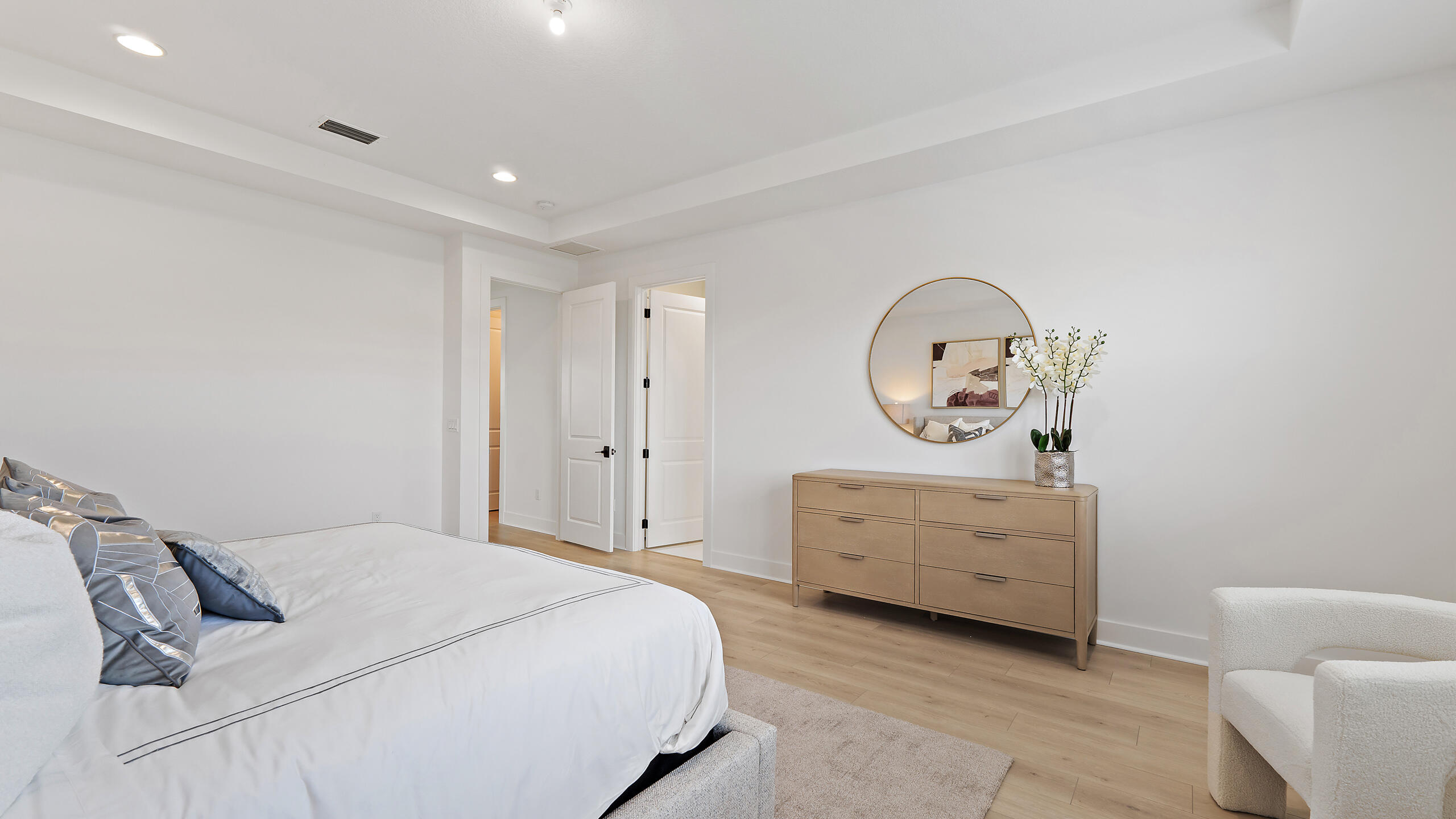 13226 Faberge Place