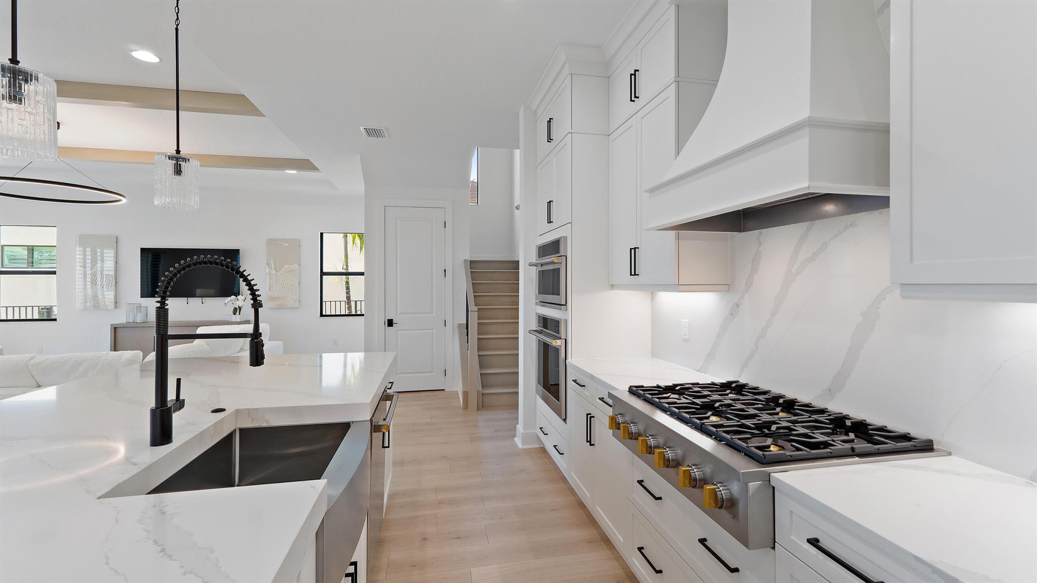 13226 Faberge Place