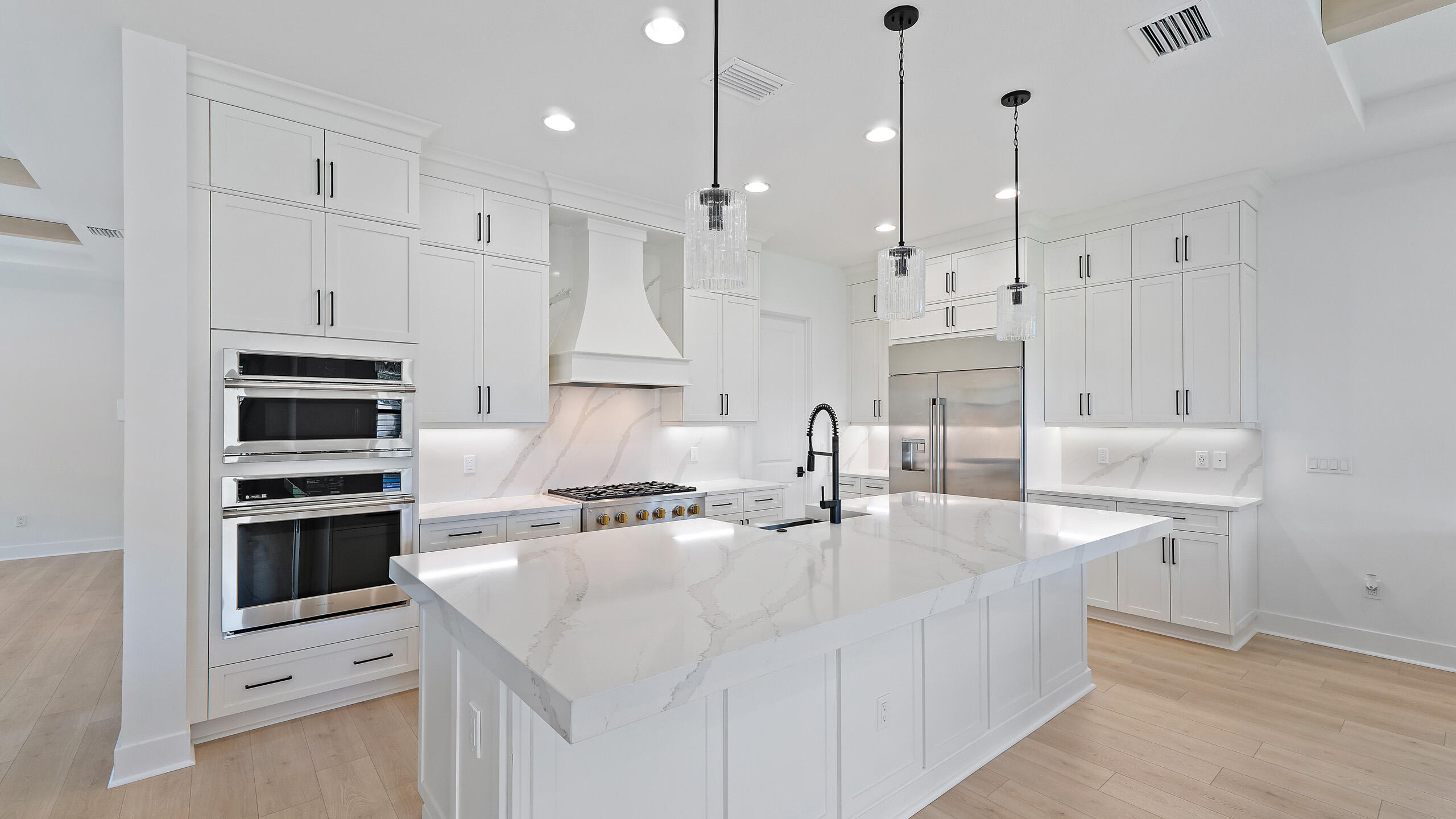 13226 Faberge Place