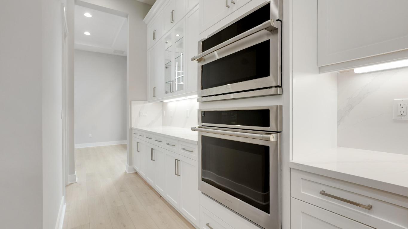 13242 Artisan Circle