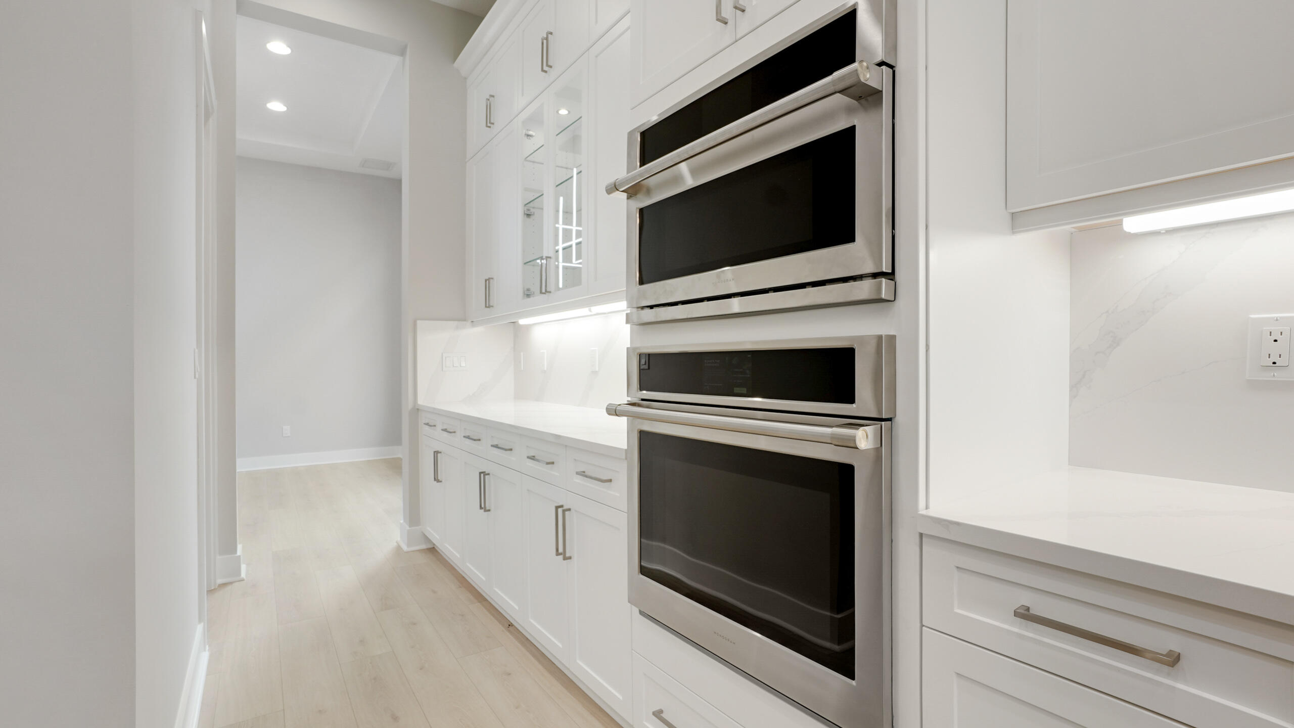 13242 Artisan Circle