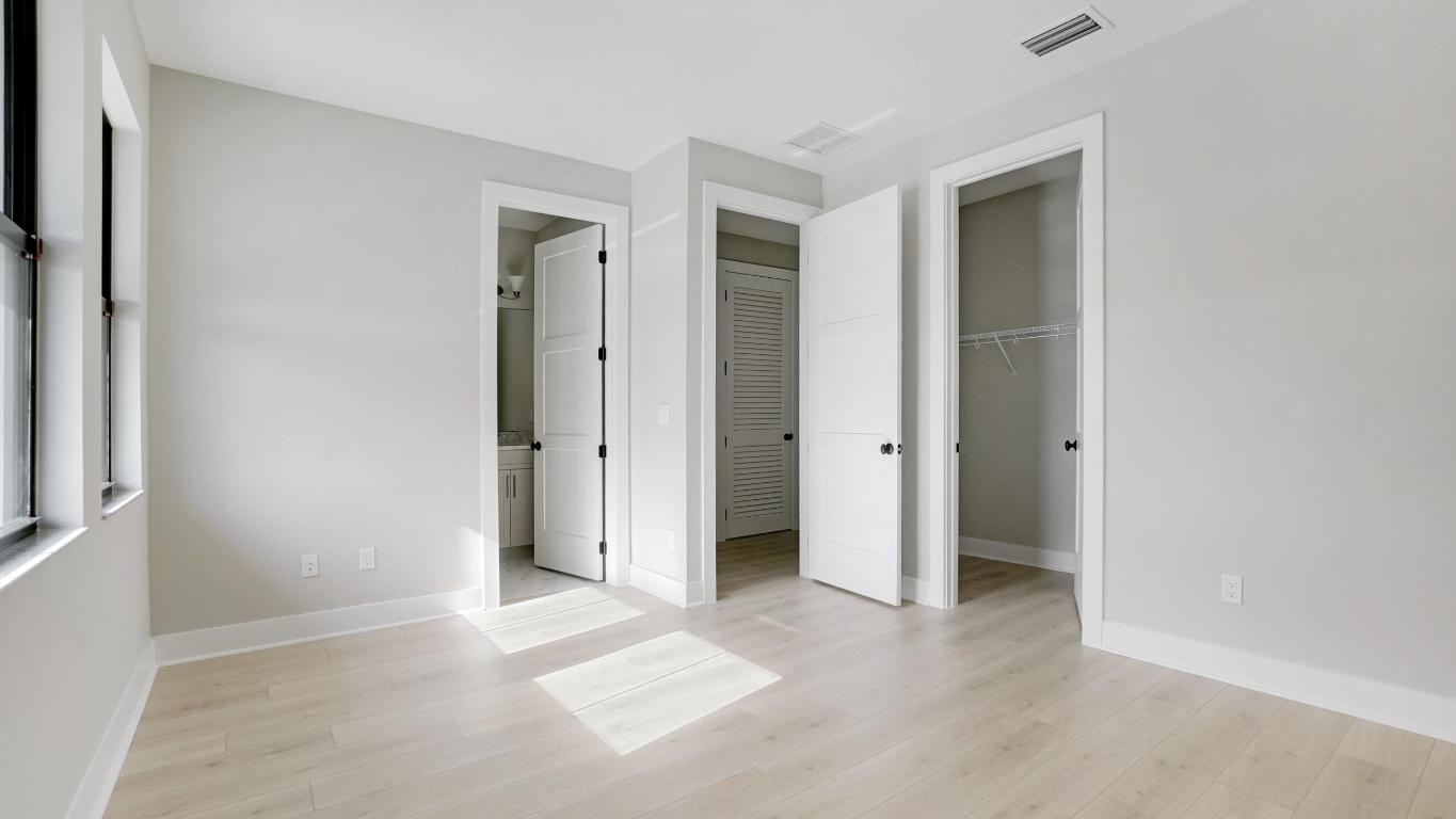 13242 Artisan Circle