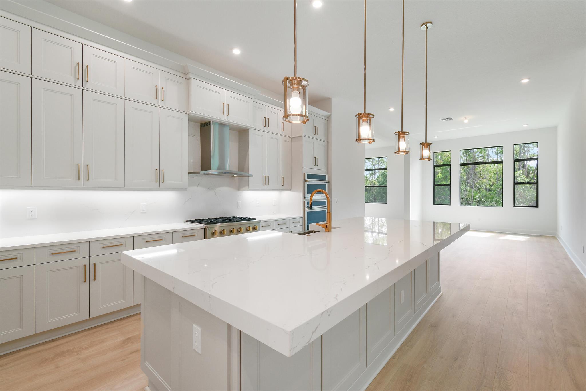 5310 SW Pomegranate Way