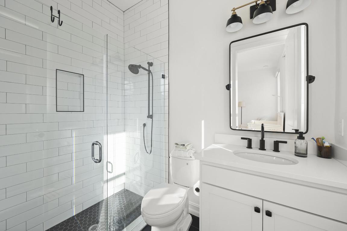 1876 SW English Garden Drive