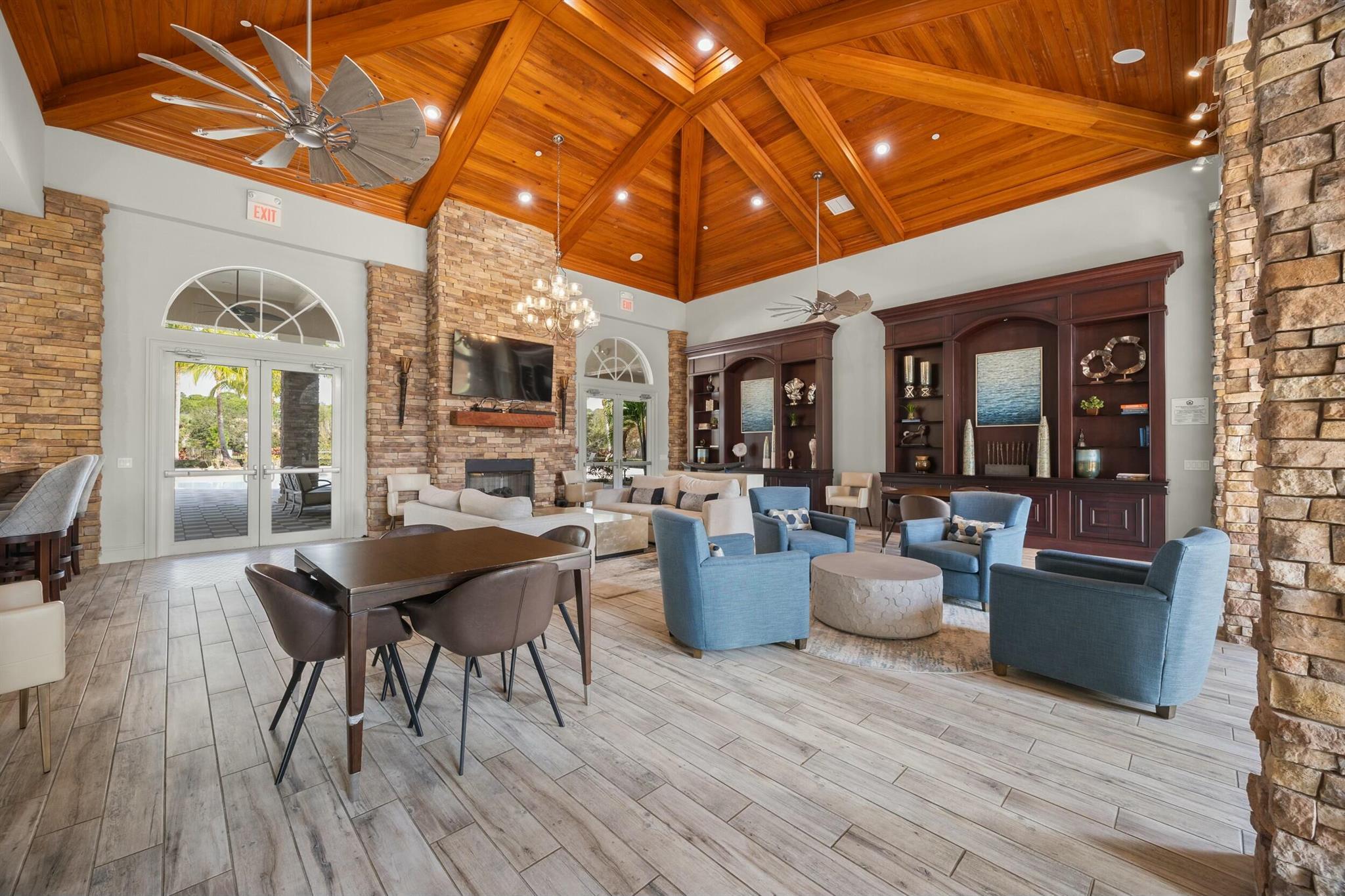 1876 SW English Garden Drive