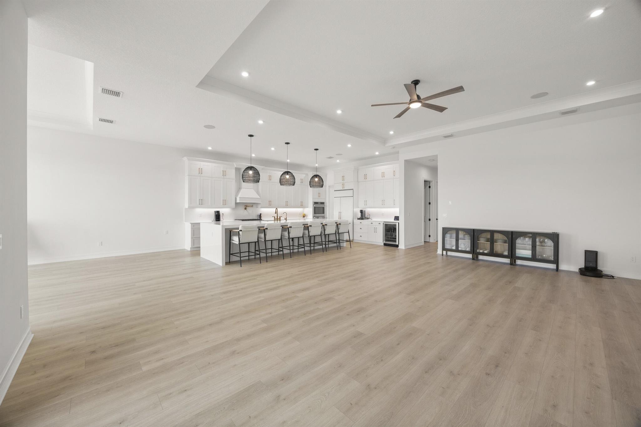 1876 SW English Garden Drive