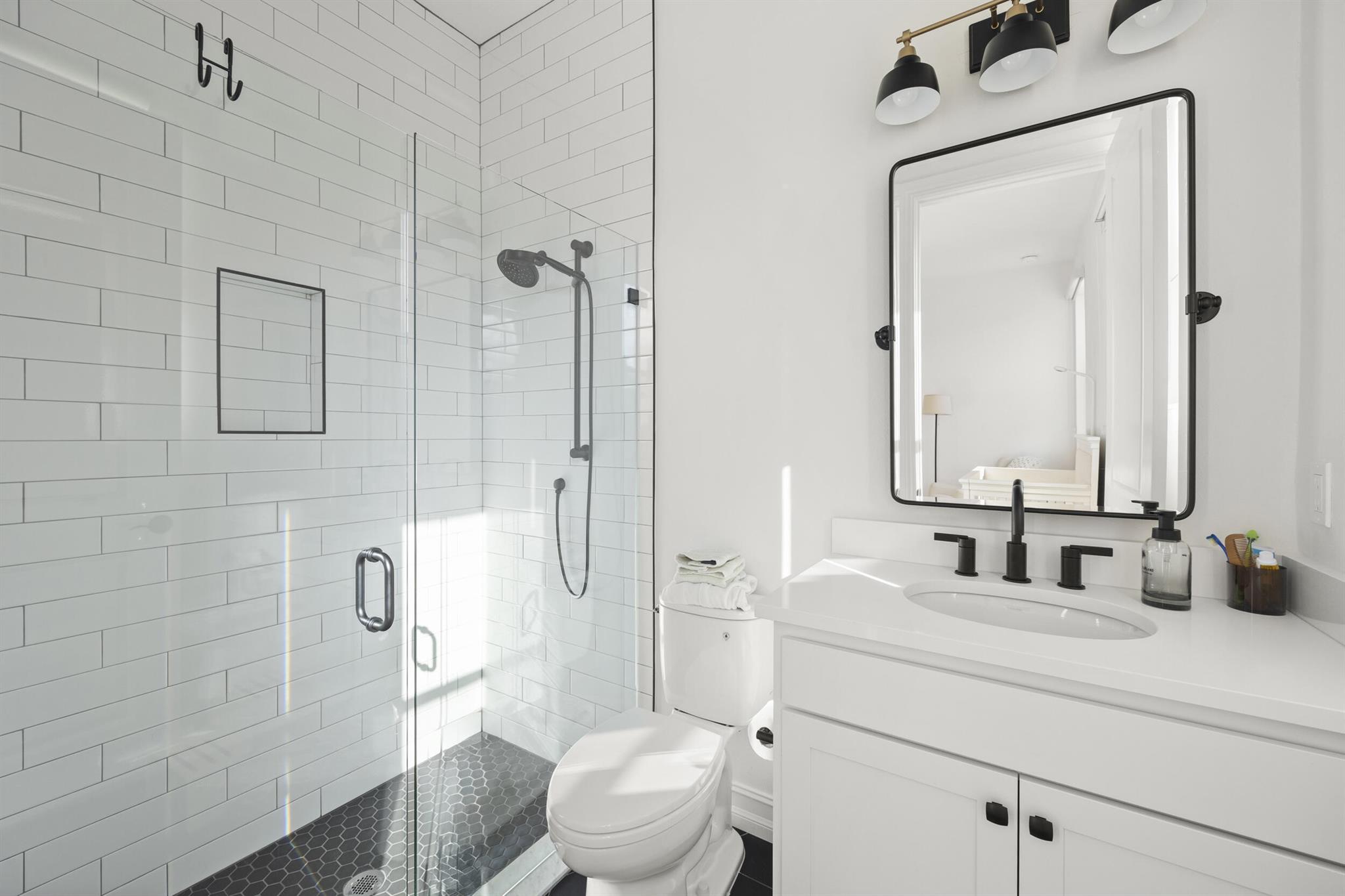 1876 SW English Garden Drive