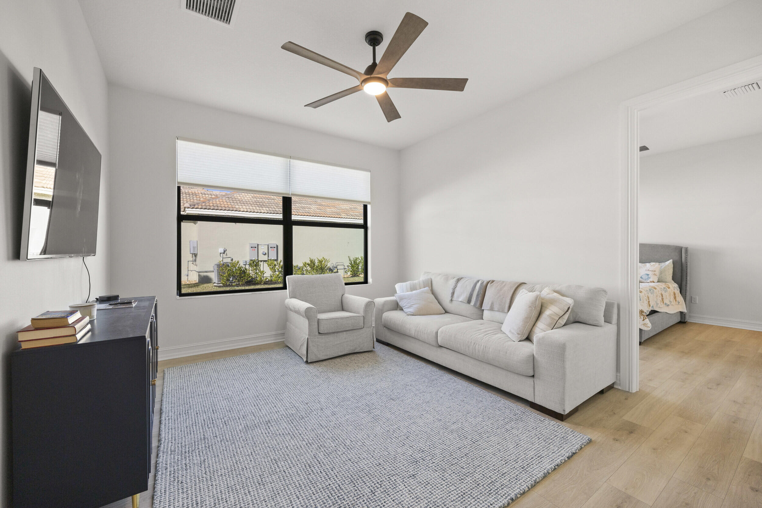 1876 SW English Garden Drive