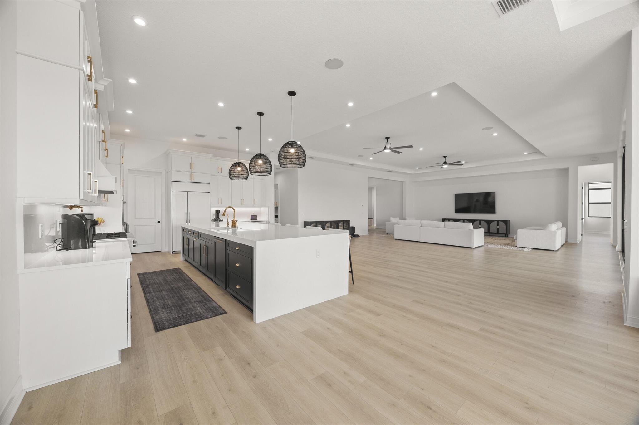 1876 SW English Garden Drive