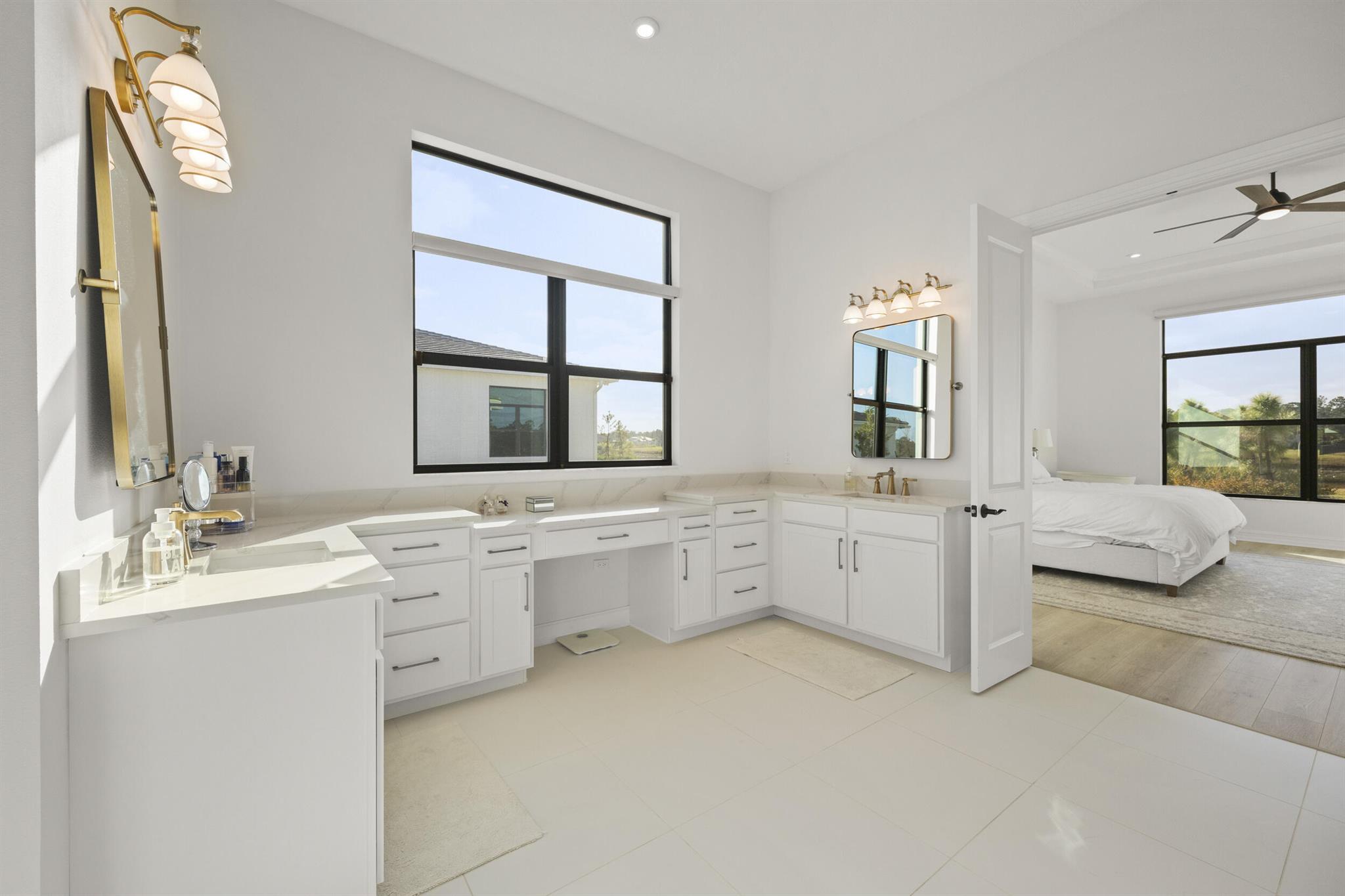 1876 SW English Garden Drive