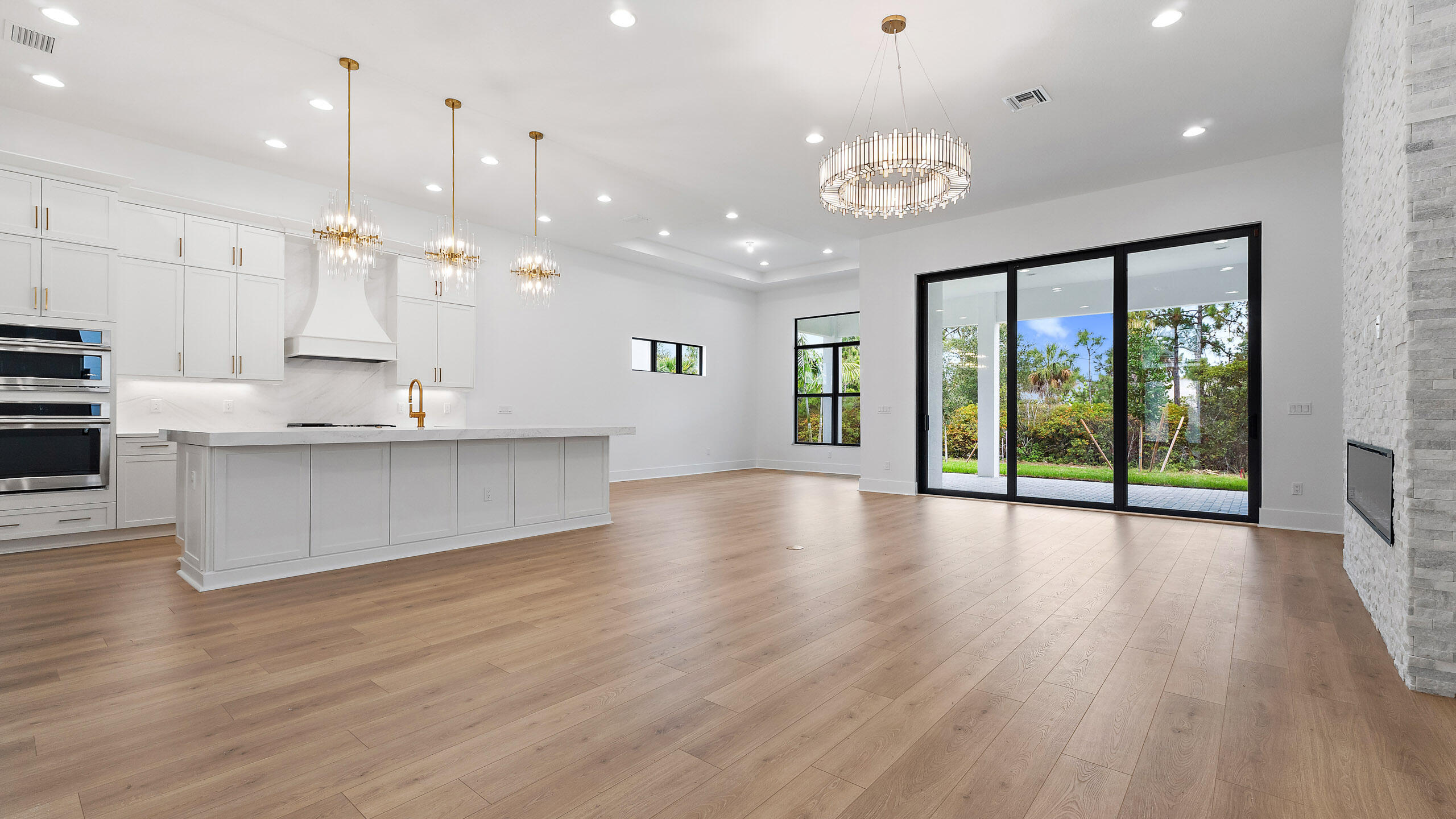 13250 Artisan Circle