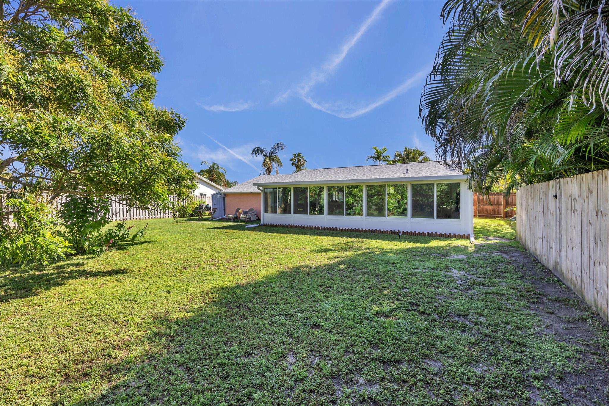 1718 SE Cascella Court