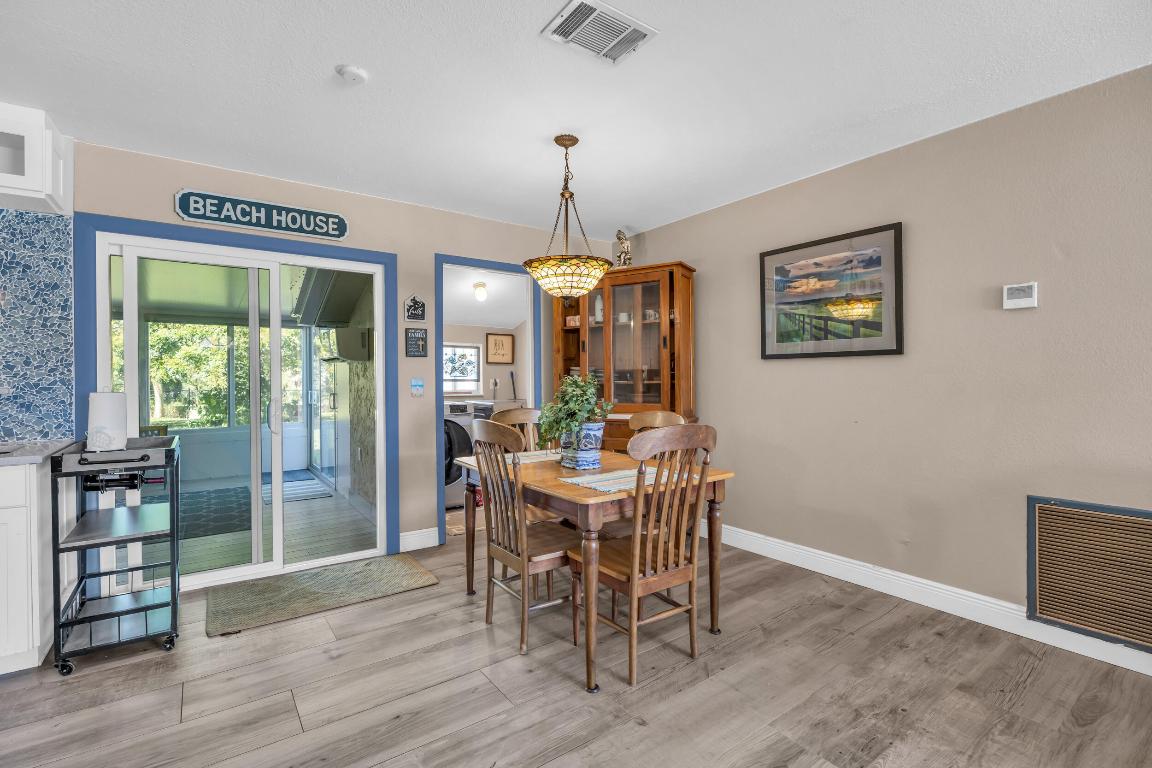 1718 SE Cascella Court