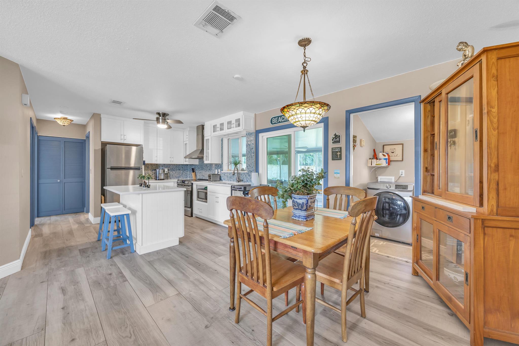 1718 SE Cascella Court