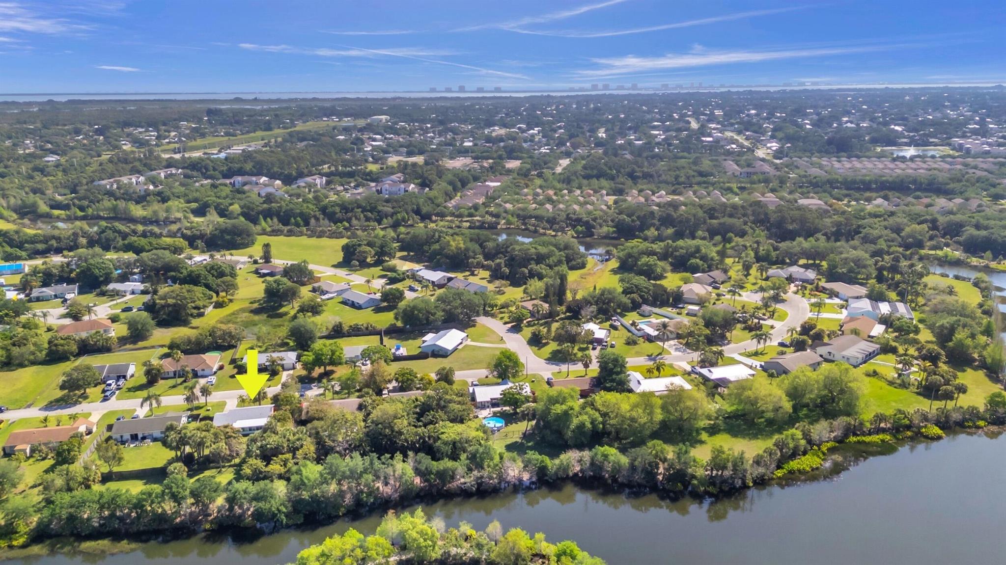 1718 SE Cascella Court