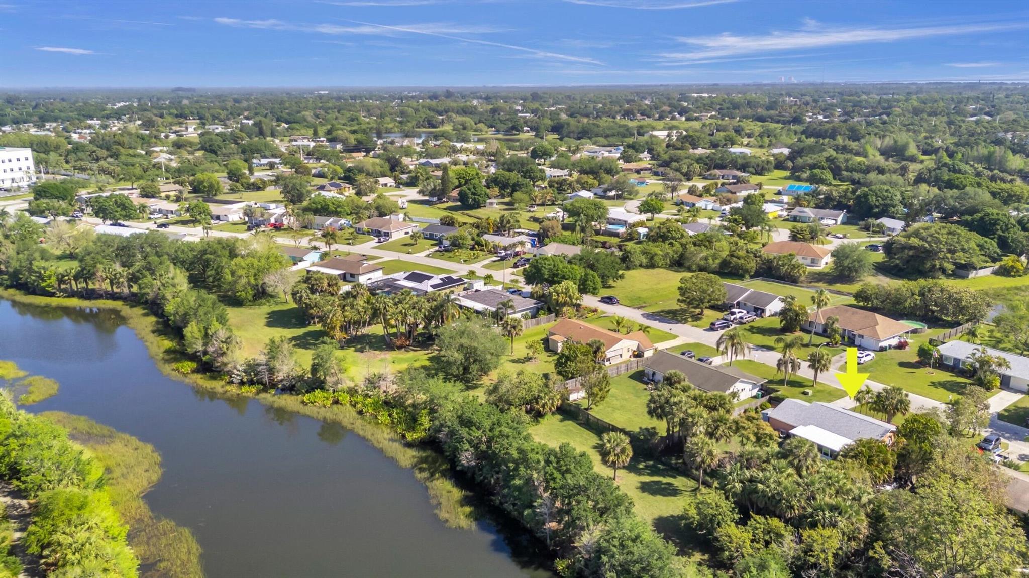 1718 SE Cascella Court