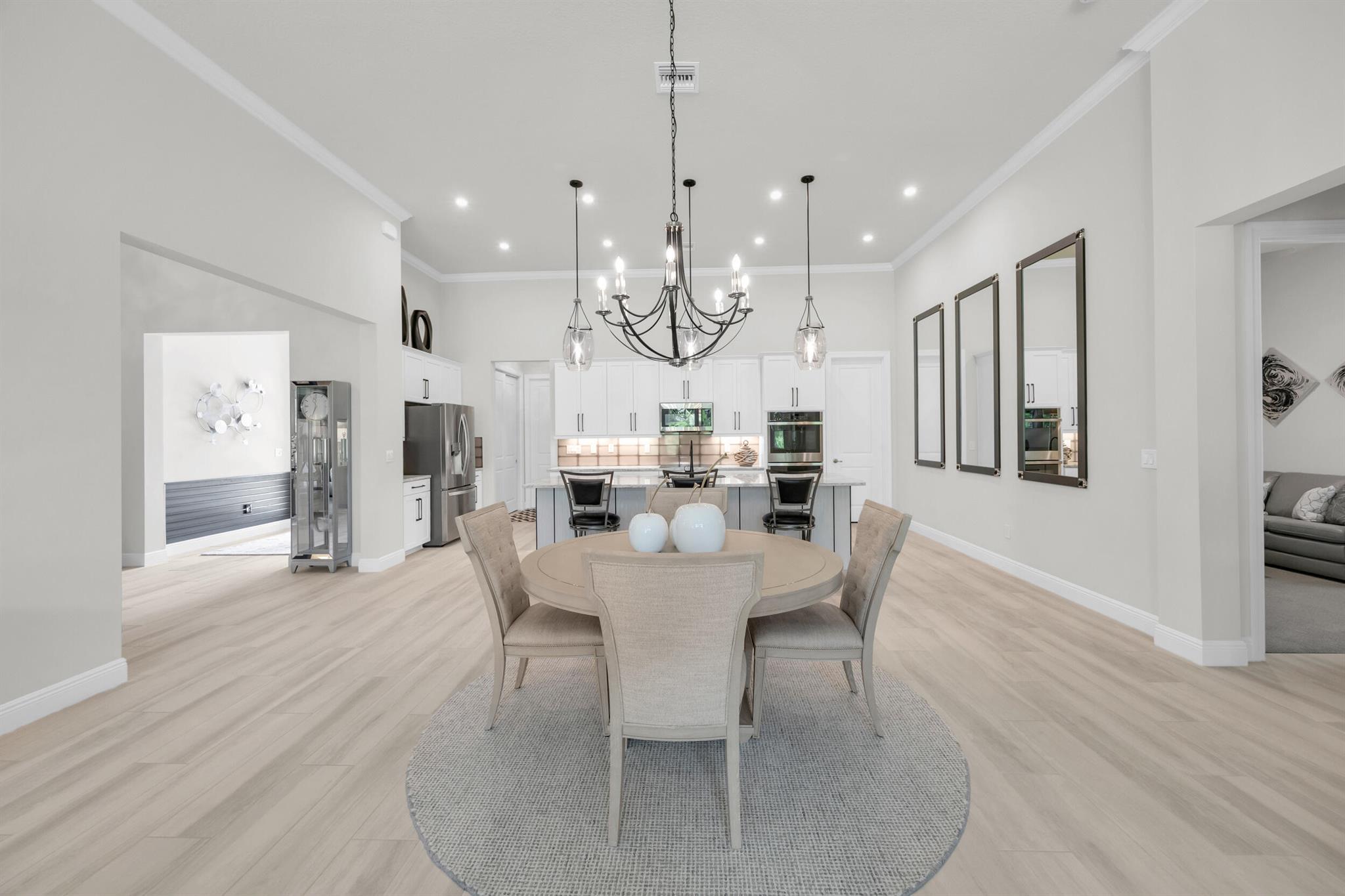 718 SW Riverwatch Place