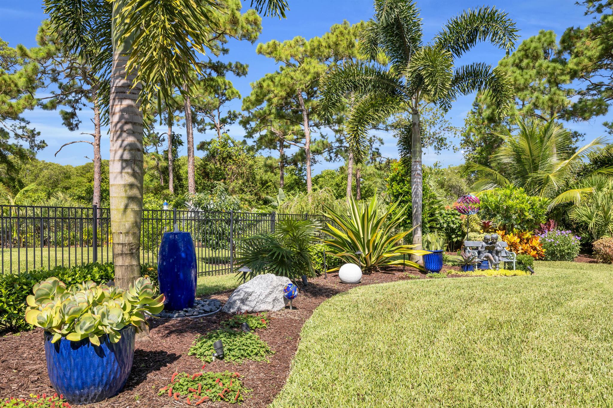 718 SW Riverwatch Place