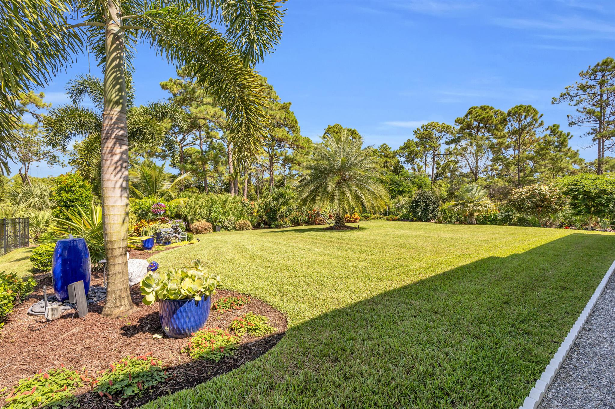 718 SW Riverwatch Place