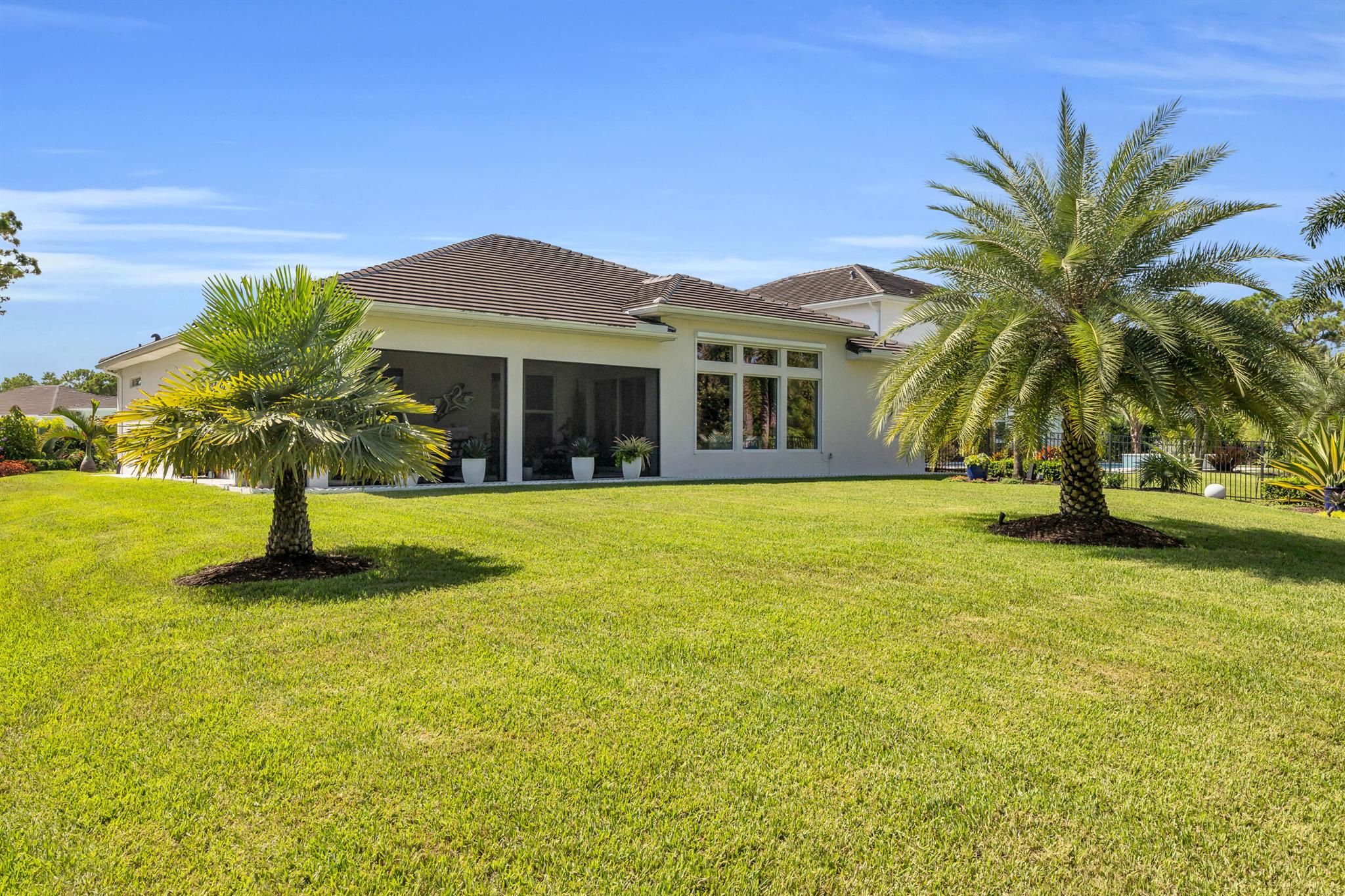 718 SW Riverwatch Place