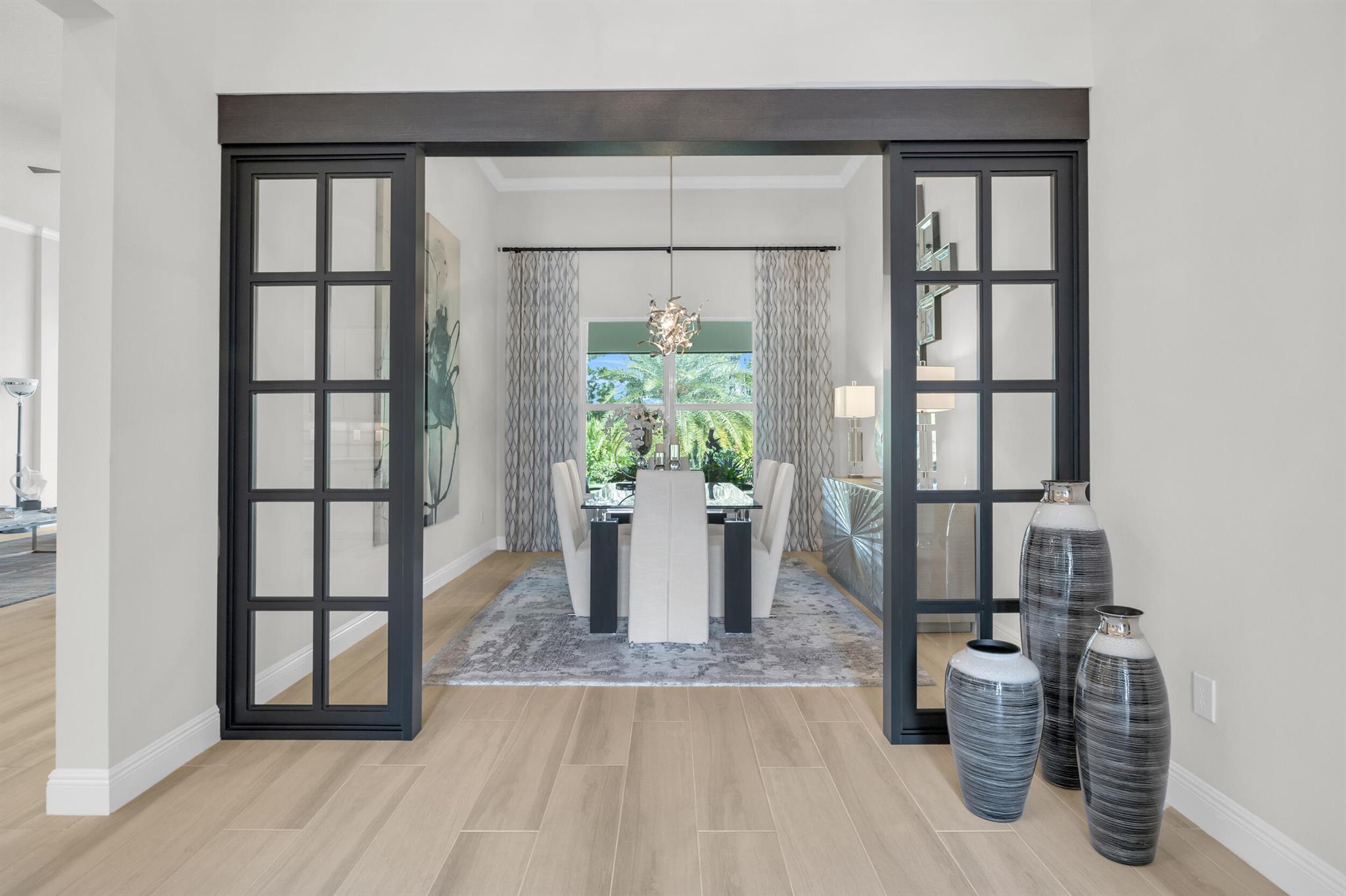 718 SW Riverwatch Place