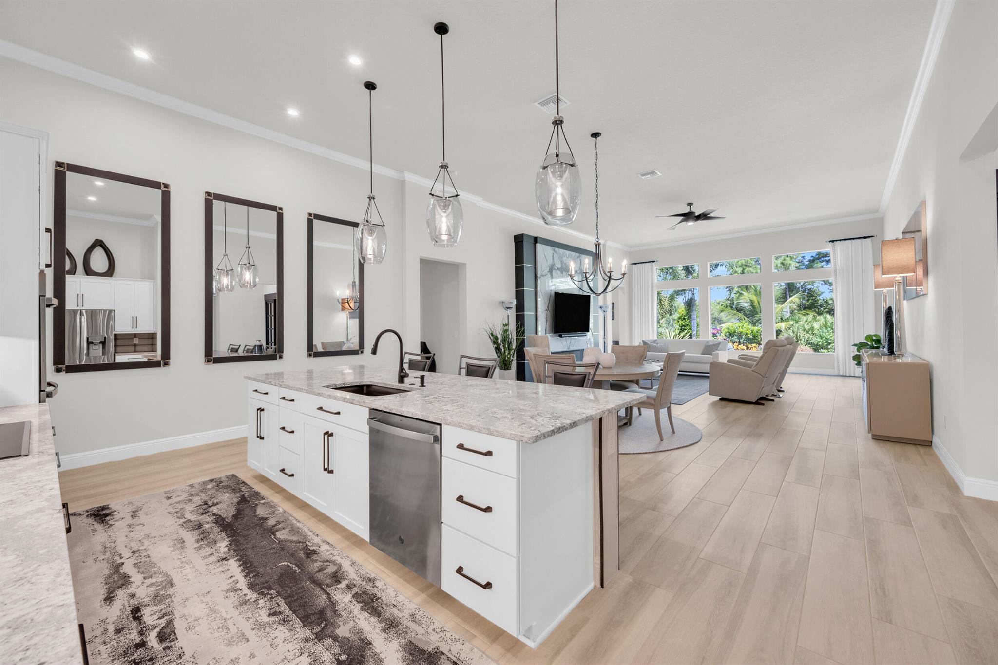 718 SW Riverwatch Place