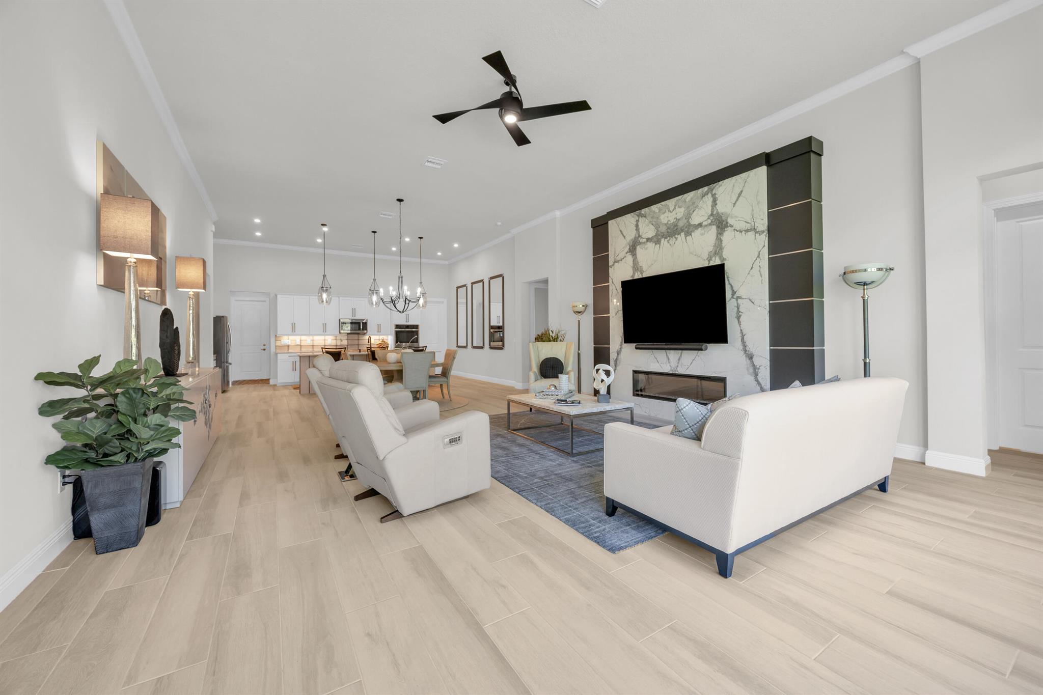 718 SW Riverwatch Place