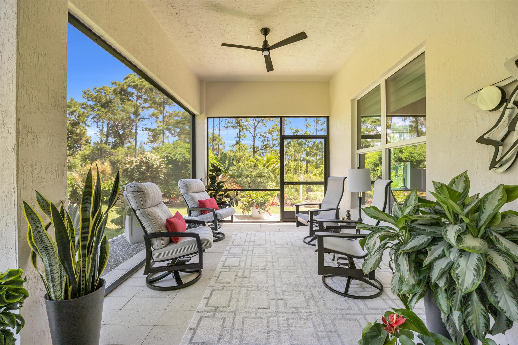 718 SW Riverwatch Place