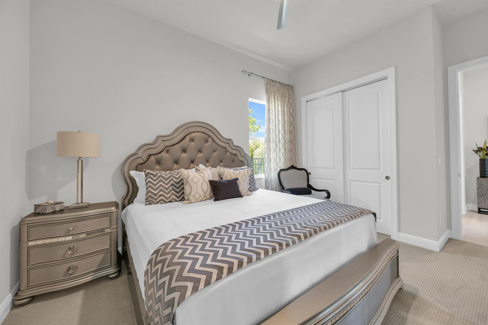 718 SW Riverwatch Place