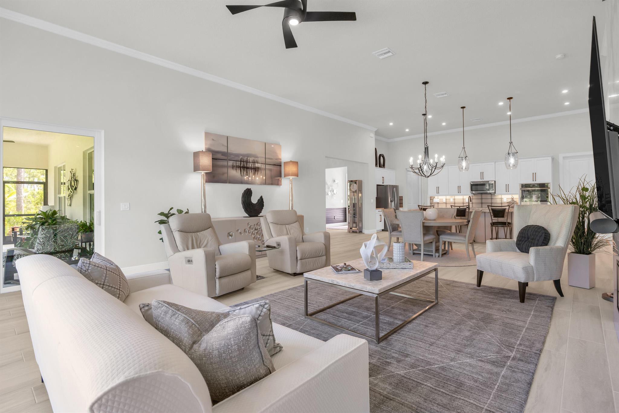 718 SW Riverwatch Place