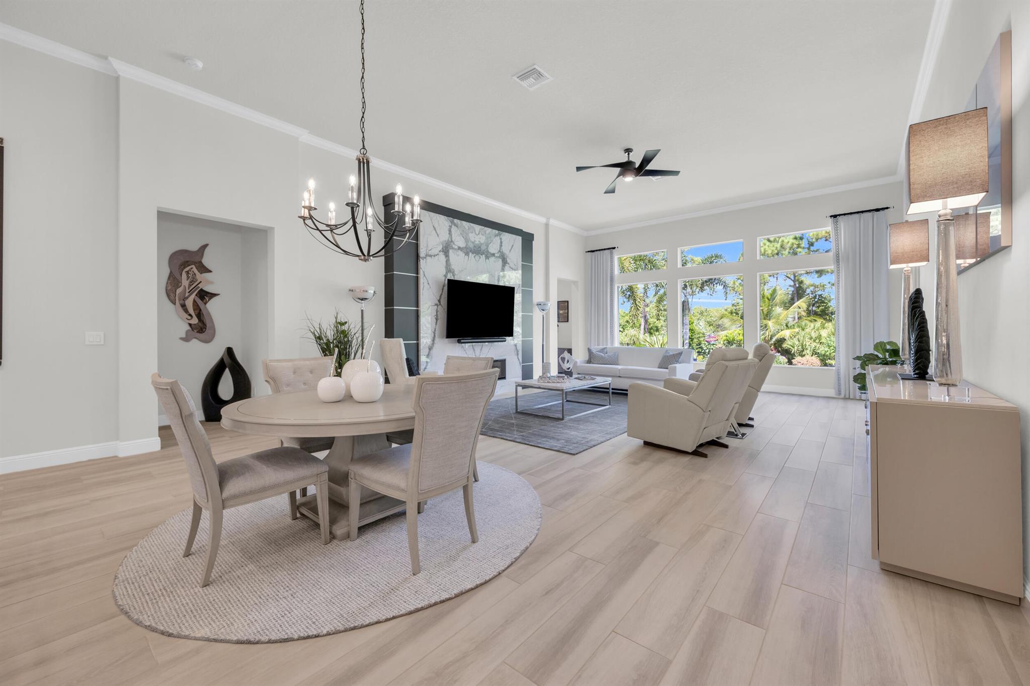 718 SW Riverwatch Place