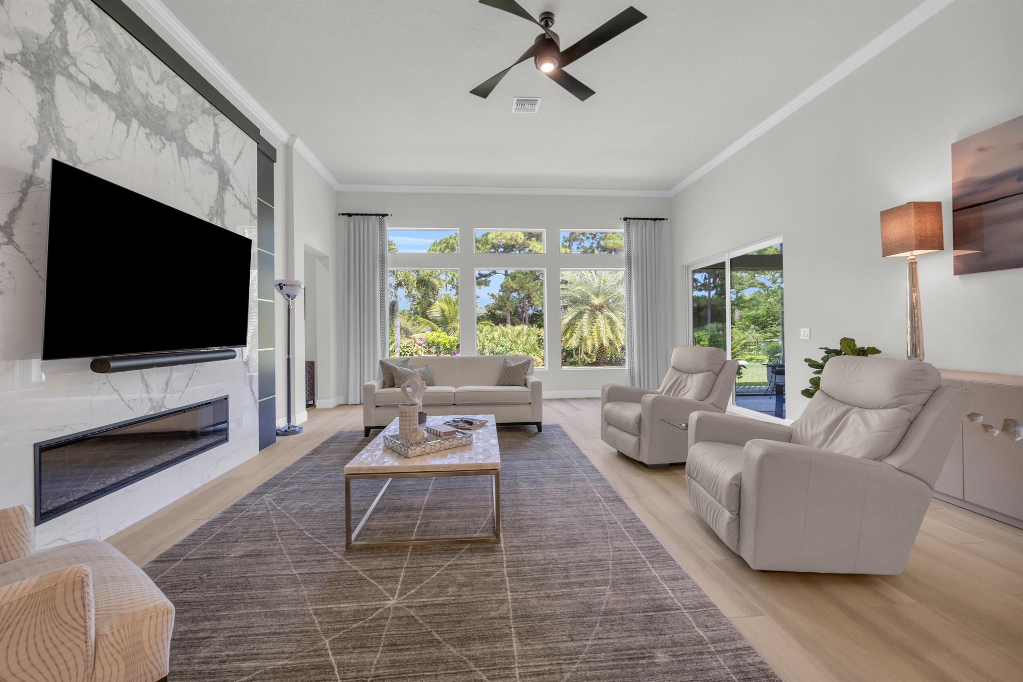 718 SW Riverwatch Place