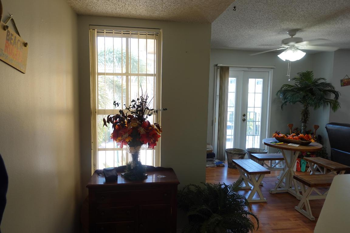 1120 Lake Shore Drive 205