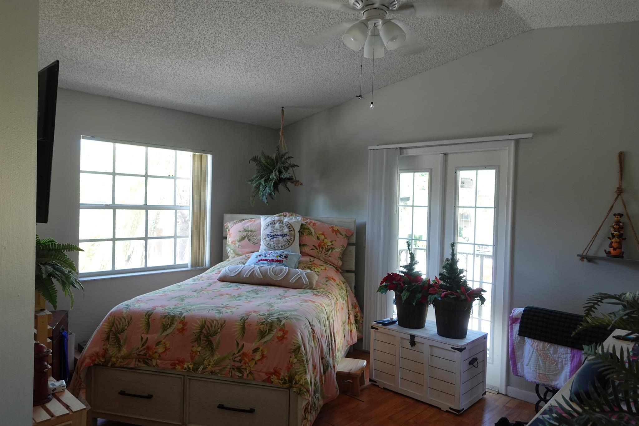 1120 Lake Shore Drive 205