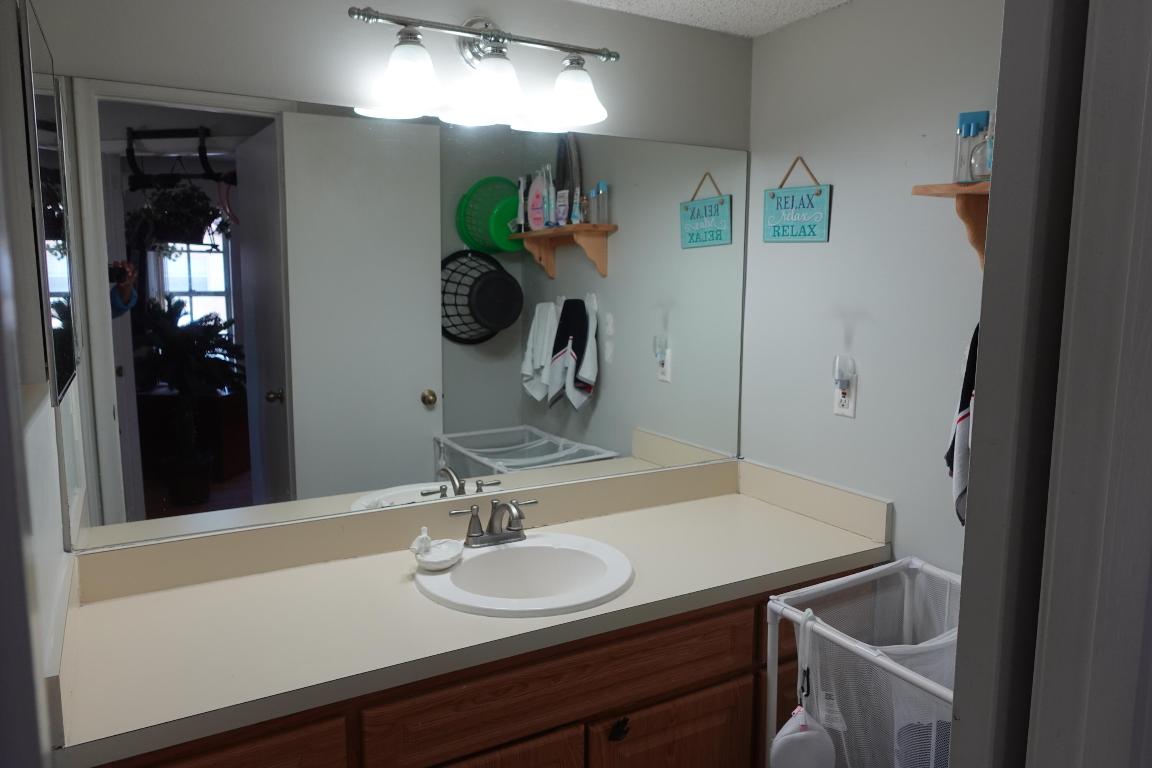 1120 Lake Shore Drive 205