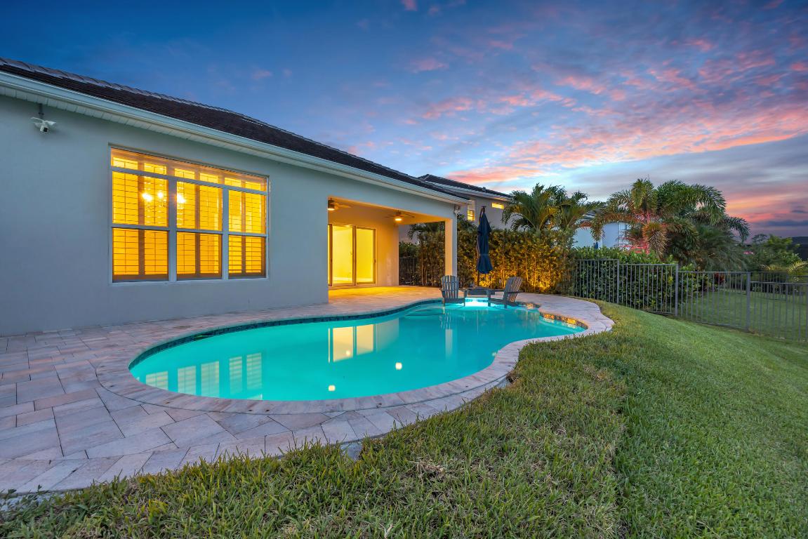 4720 SW Ardsley Drive