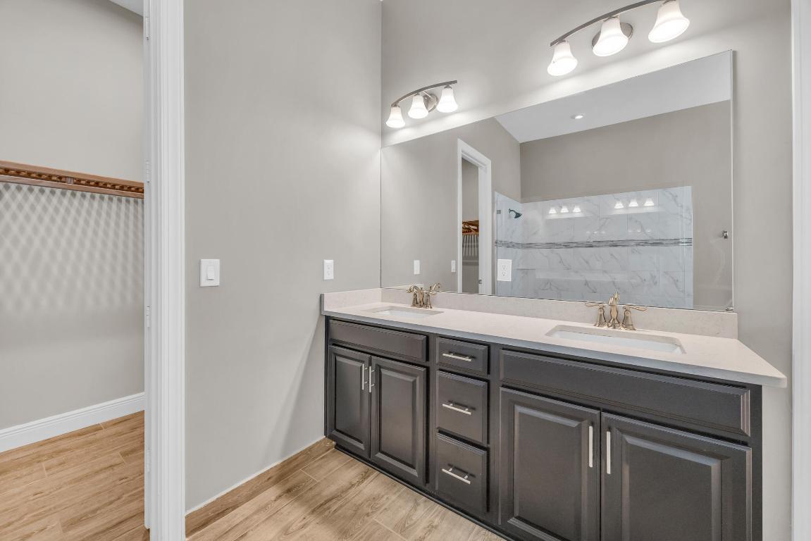 4720 SW Ardsley Drive