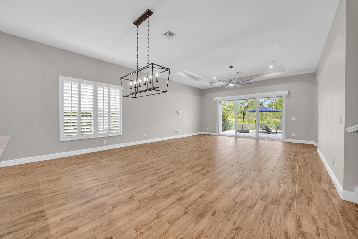 4720 SW Ardsley Drive