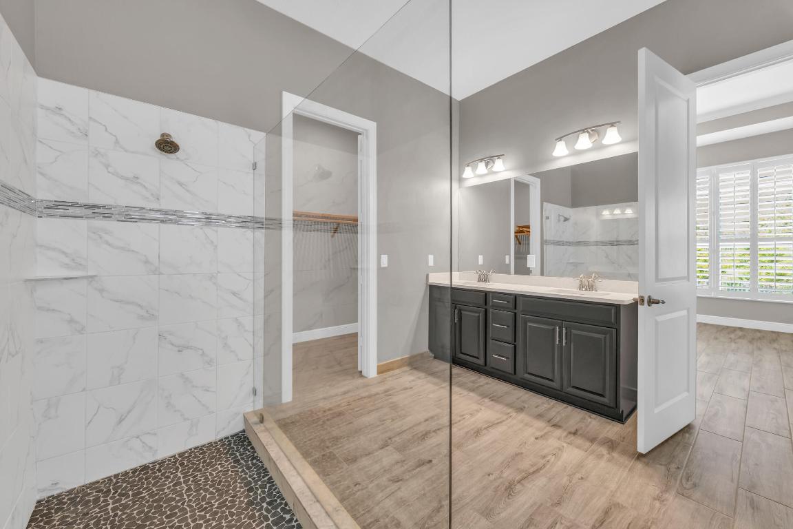 4720 SW Ardsley Drive